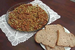 Carne Assada com Molho de Tomate e Alecrin